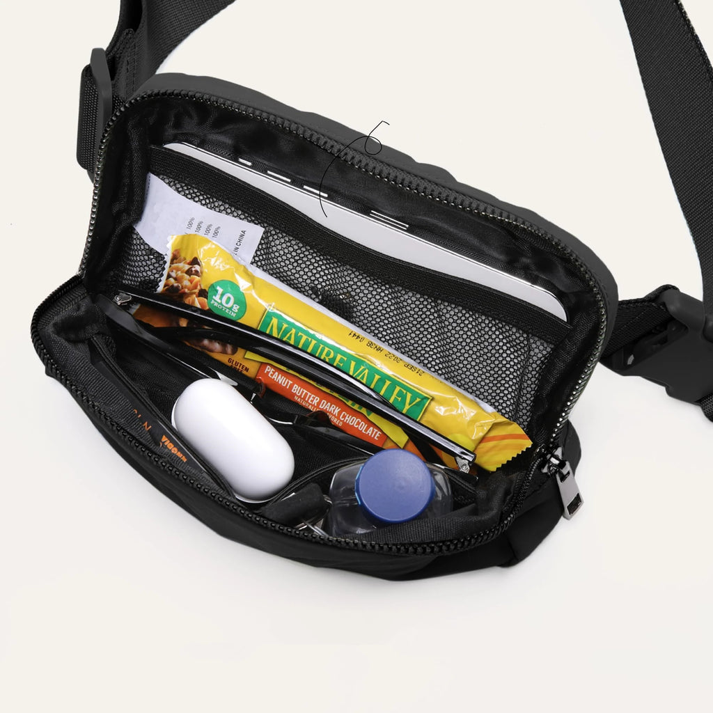 Women's sports pouch – light, comfortable and waterproof