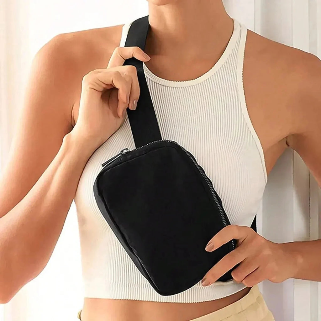 Women's sports pouch – light, comfortable and waterproof