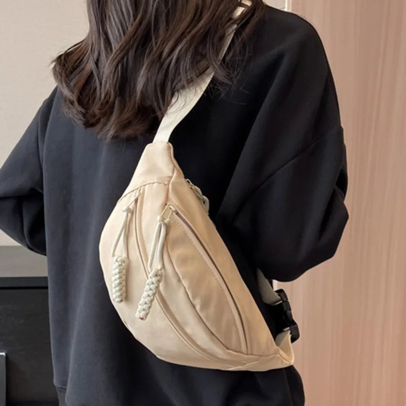Women's pouch – to be worn on the chest or waist