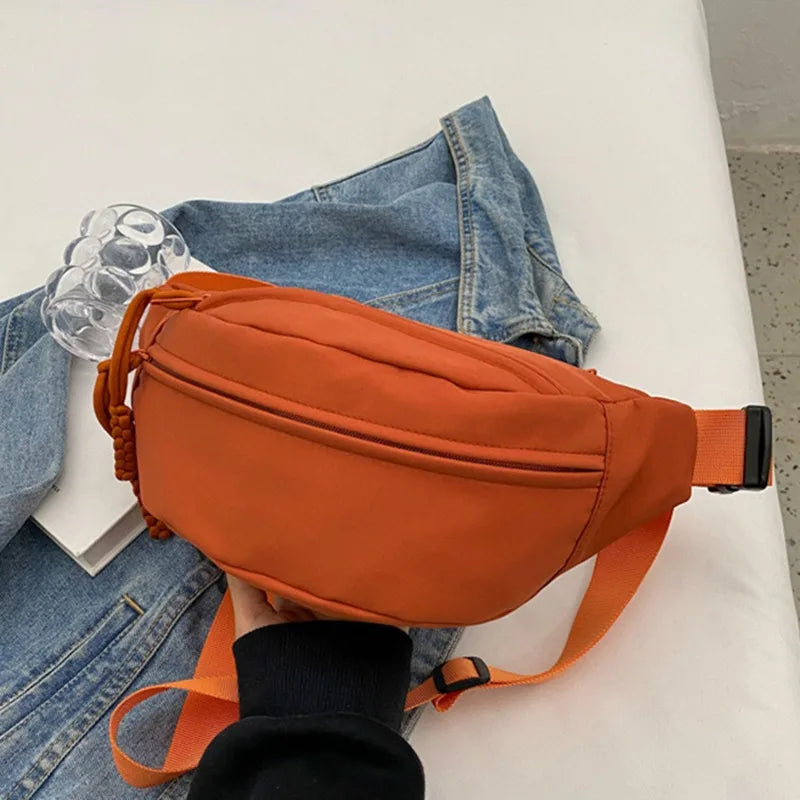 Women's pouch – to be worn on the chest or waist