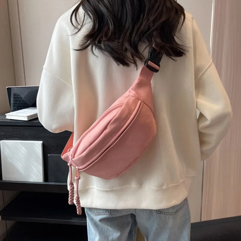 Women's pouch – to be worn on the chest or waist