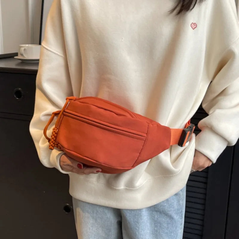 Women's pouch – to be worn on the chest or waist